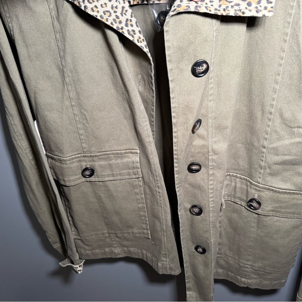 Army green jacket - Picture 3 of 6
